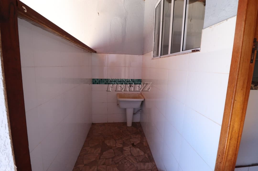 Casa mista para venda e locação na região Leste de Londrina, localizada no Jardim Califórnia - Foto 17