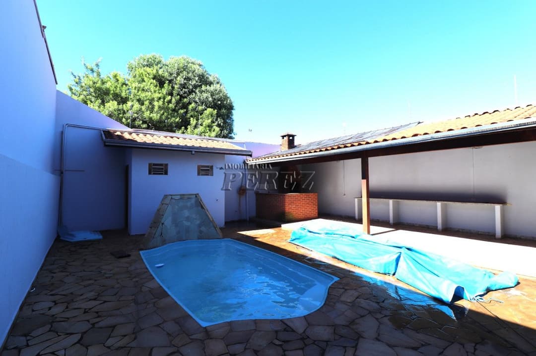 Casa mista para venda e locação na região Leste de Londrina, localizada no Jardim Califórnia - Foto 14