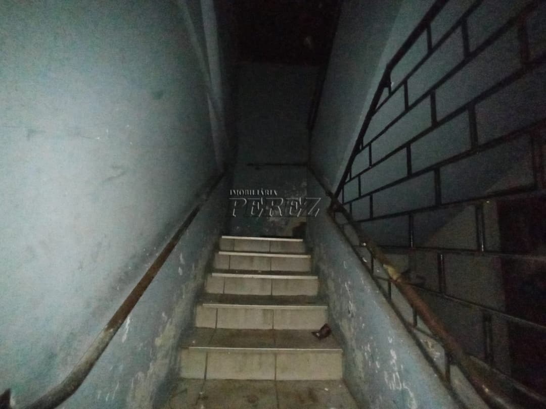 Imóvel comercial a venda e locação na Rua Senador Souza Naves, região central de Londrina - Foto 11