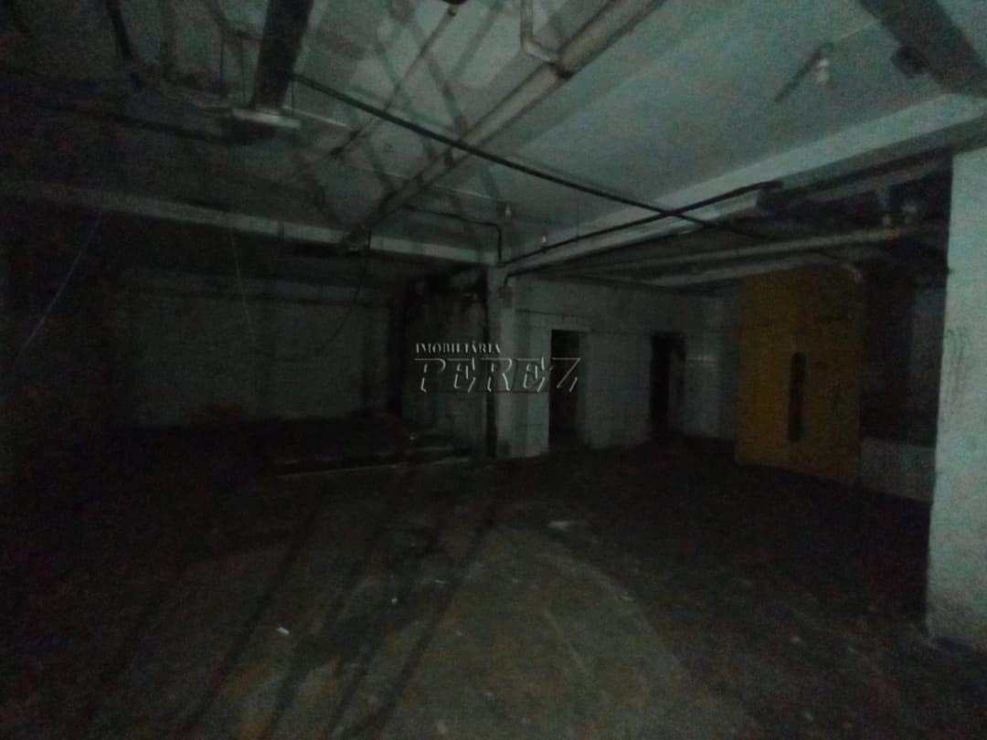 Imóvel comercial a venda e locação na Rua Senador Souza Naves, região central de Londrina - Foto 4