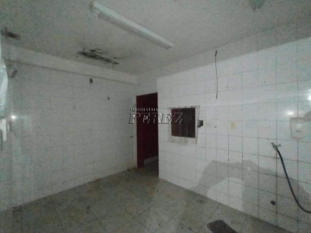 Imóvel comercial a venda e locação na Rua Senador Souza Naves, região central de Londrina - Foto 8