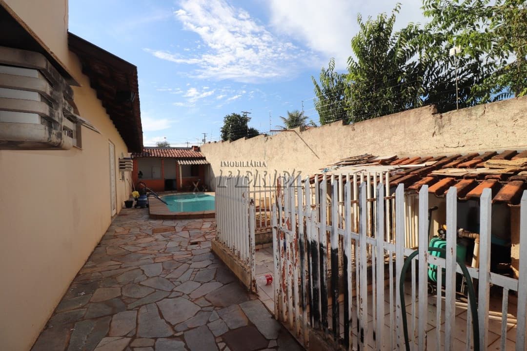 Casa a venda na rua Doutora Anita Carvalho no Jardim Santa Mônica - Foto 26