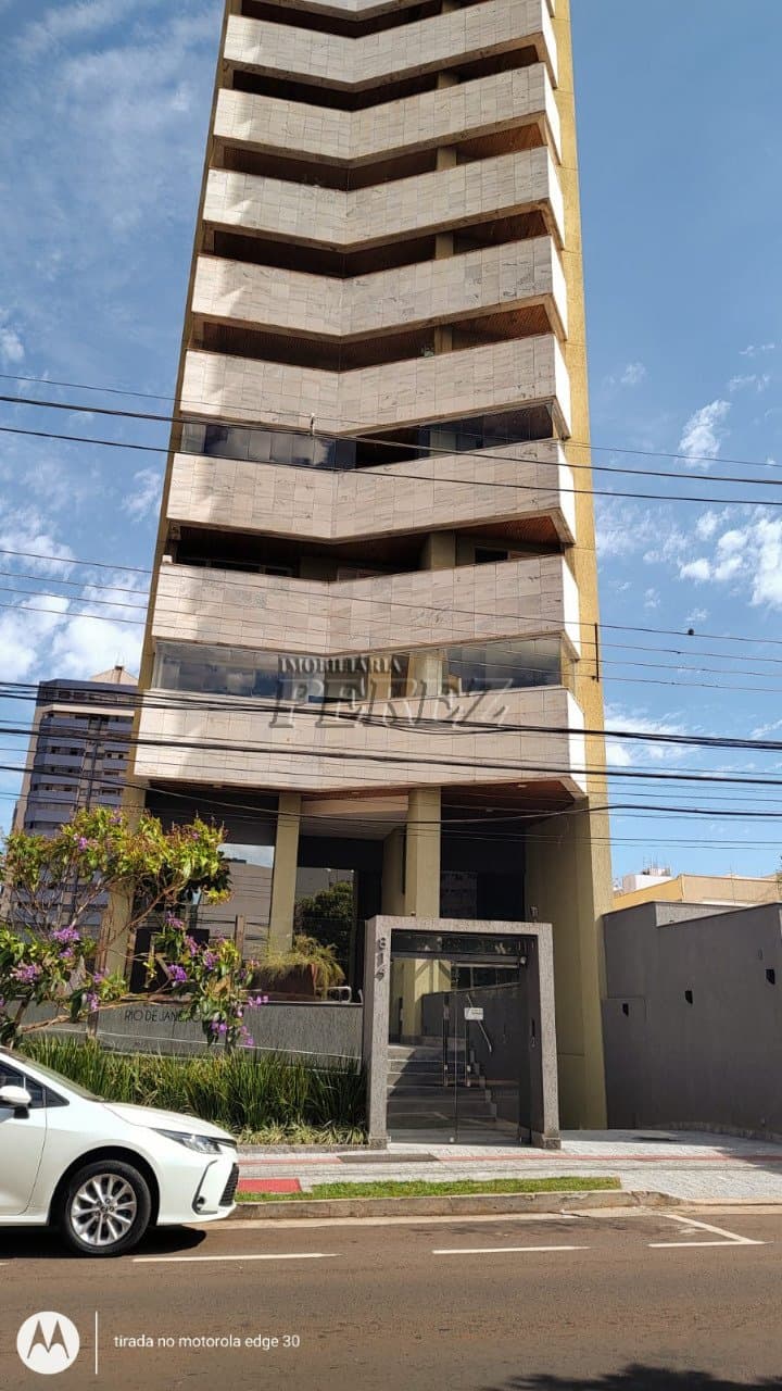 Apartamento à Venda no Edifício Residencial Rio de Janeiro no centro de Londrina