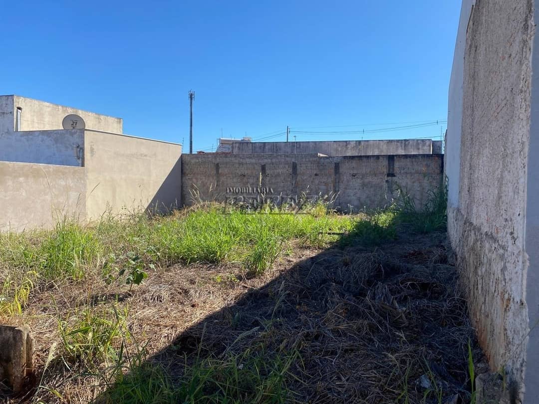 Terreno a venda no Jardim Strass, zona norte de londrina - Foto 1