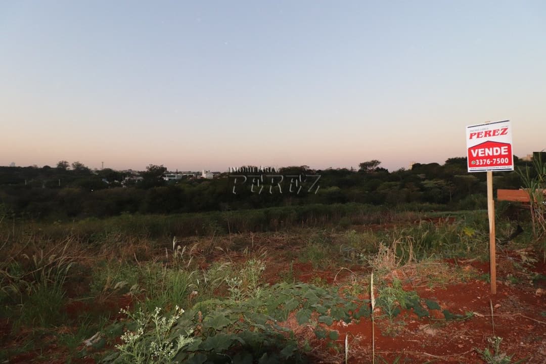 Terreno a venda na rua Doutor Carlos da Costa Branco, Jardim Nikko - Foto 1