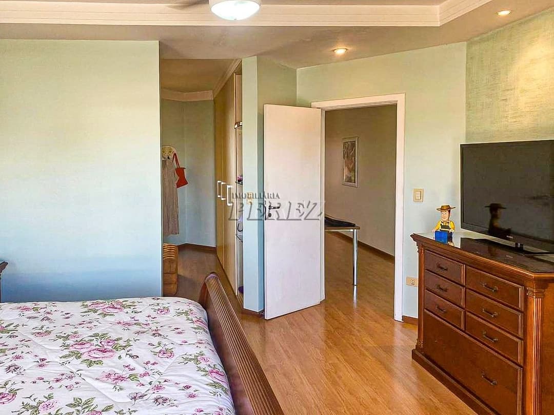 Sobrado de Luxo à Venda no Condomínio Pitanguá - Londrina - Foto 18