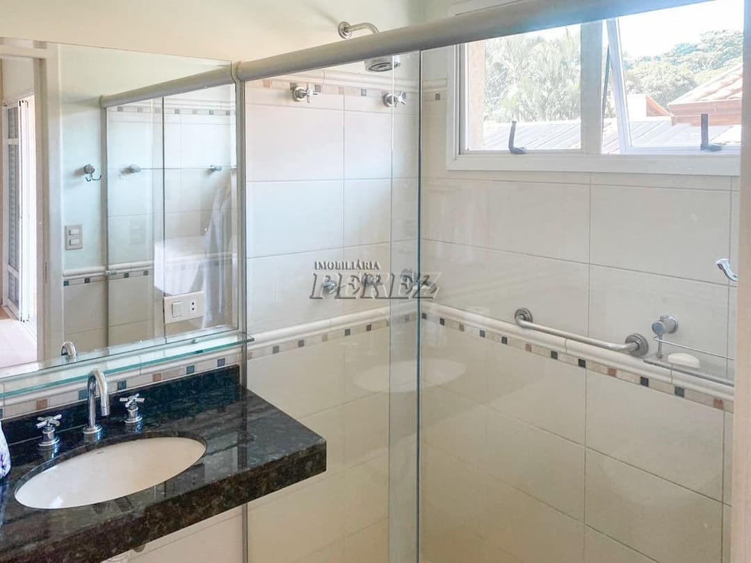 Sobrado de Luxo à Venda no Condomínio Pitanguá - Londrina - Foto 25