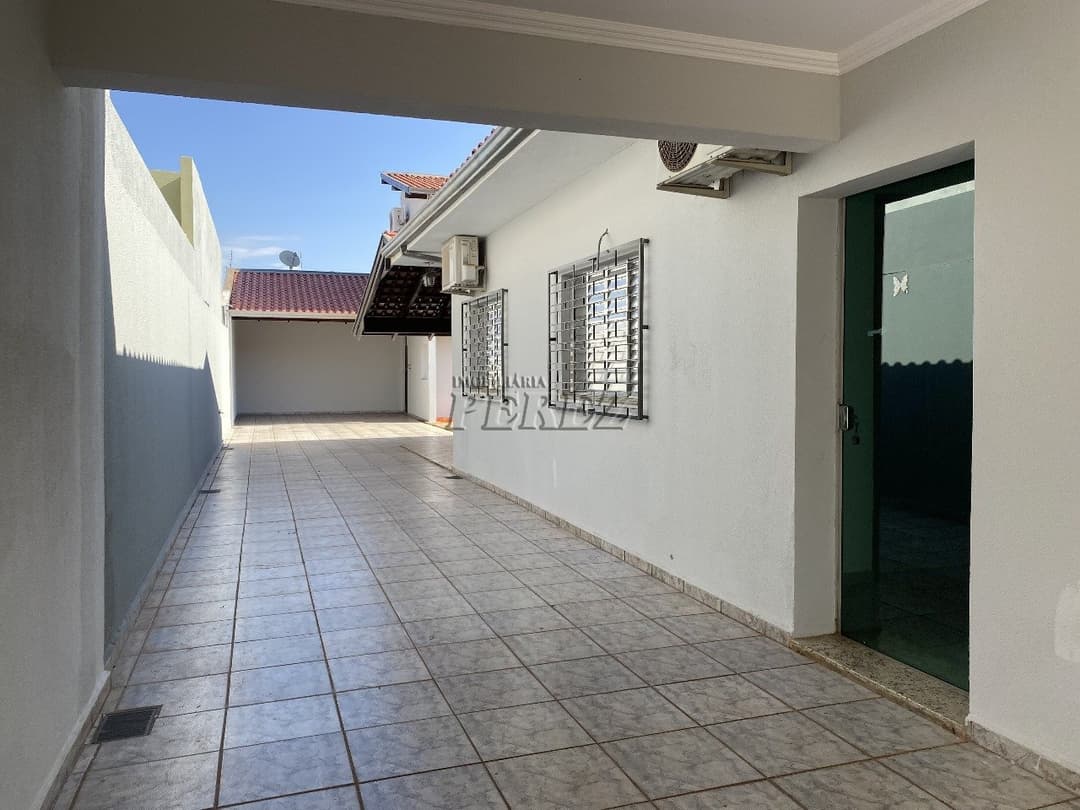 Casa residencial e comercial para alugar na Rua Julio Cesar Ribeiro, Bairro Lolata - Foto 1