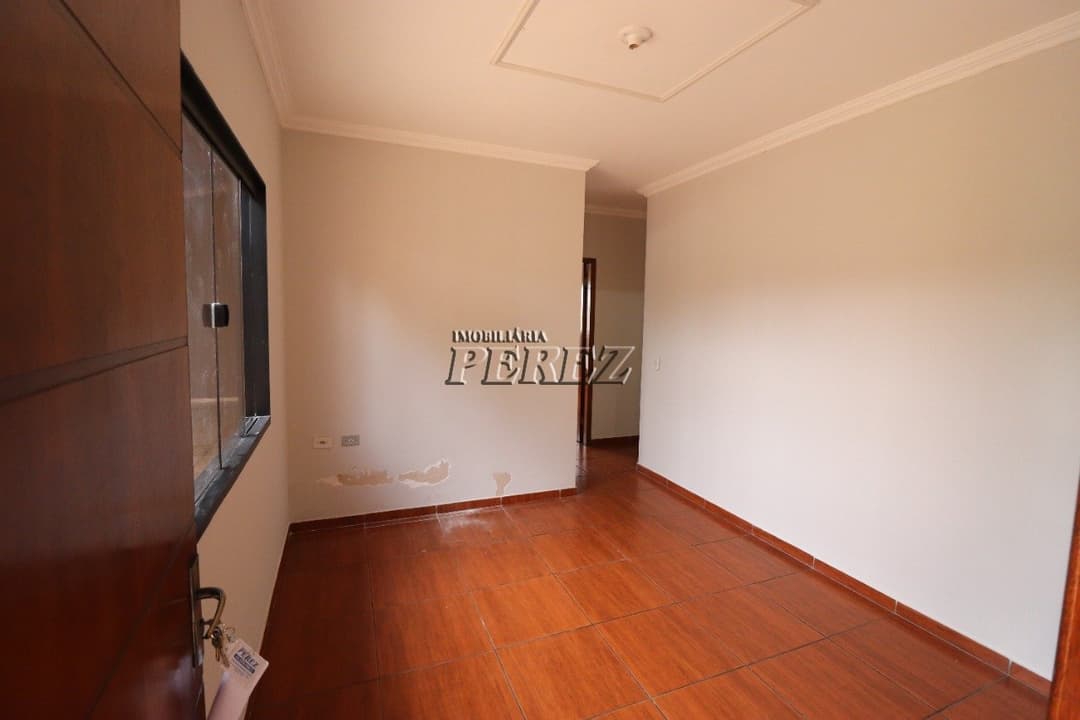 Casa à Venda na Avenida Máximo Pérez Garcia, Jardim Belo Horizonte - Foto 7