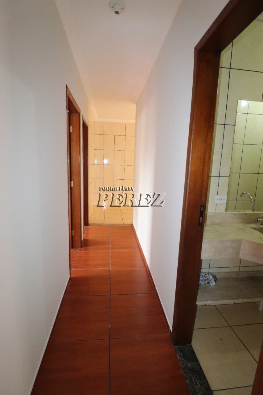 Casa à Venda na Avenida Máximo Pérez Garcia, Jardim Belo Horizonte - Foto 10