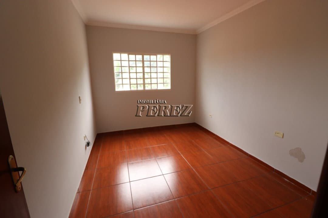 Casa à Venda na Avenida Máximo Pérez Garcia, Jardim Belo Horizonte - Foto 12