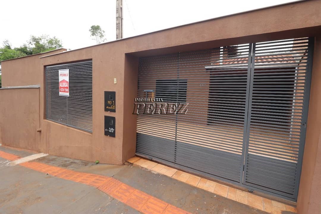 Casa à Venda na Avenida Máximo Pérez Garcia, Jardim Belo Horizonte - Foto 1