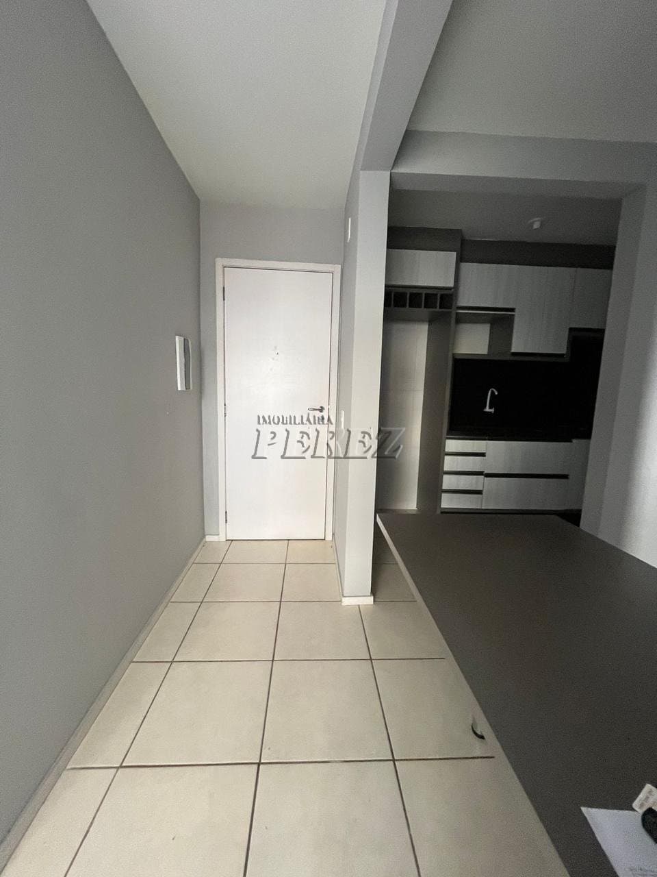 Apartamento Térreo à Venda na Avenida Humberto Moreschi - Chácara Manella, Cambé - Foto 1