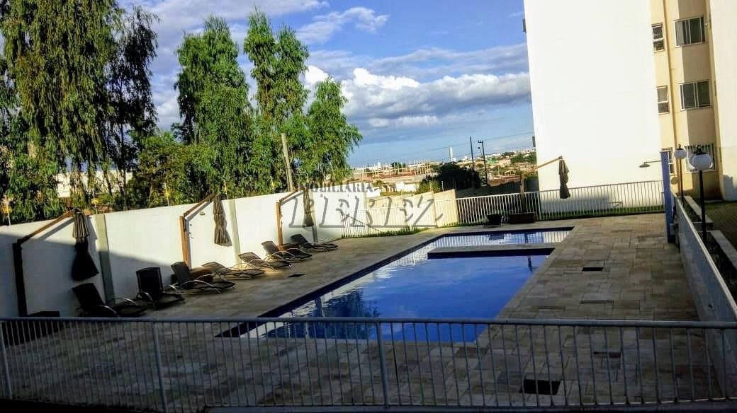 Apartamento Térreo à Venda na Avenida Humberto Moreschi - Chácara Manella, Cambé - Foto 14