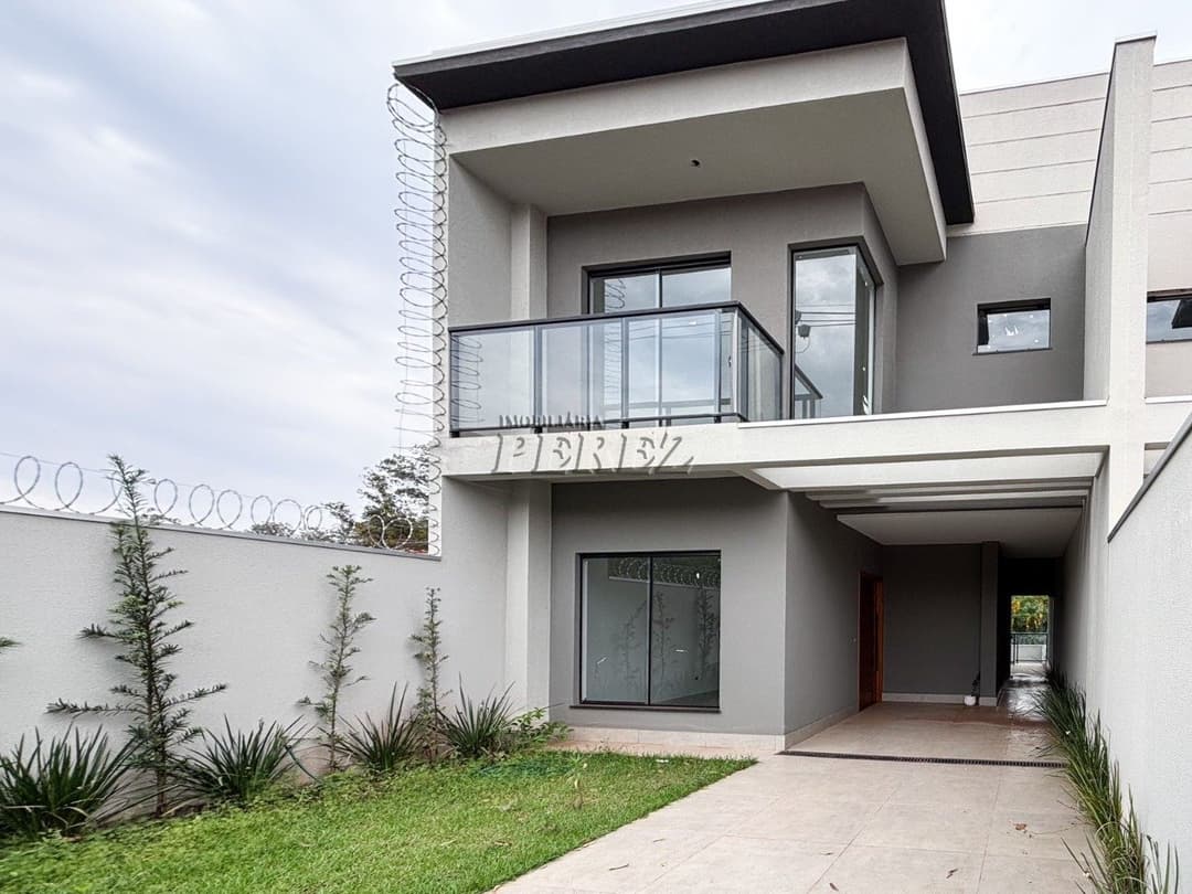 Sobrado geminado a venda na rua Alceu Segantini, Jardim Guararapes - Foto 0