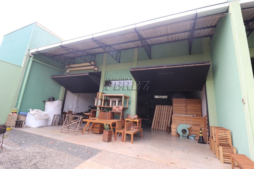 Barracão para alugar na Av São João, região leste de Londrina - Antares - Foto 0