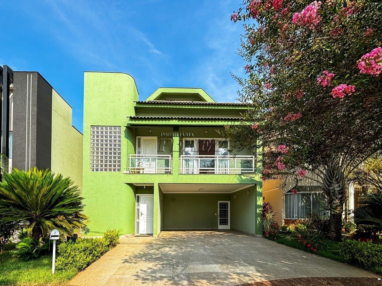 Sobrado a venda condomínio fechado Golden Park localizadona avenida Robert Koch - Foto 1