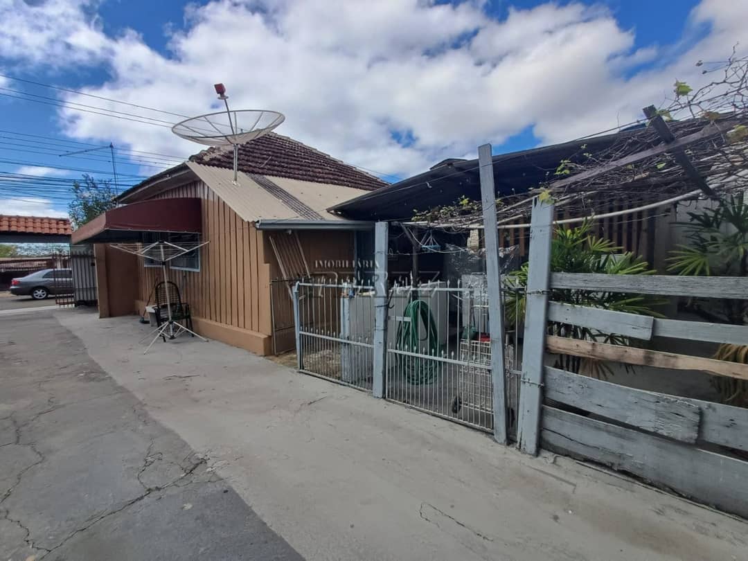 Casa à Venda na Rua São Vicente no centro de Londrina - Foto 3