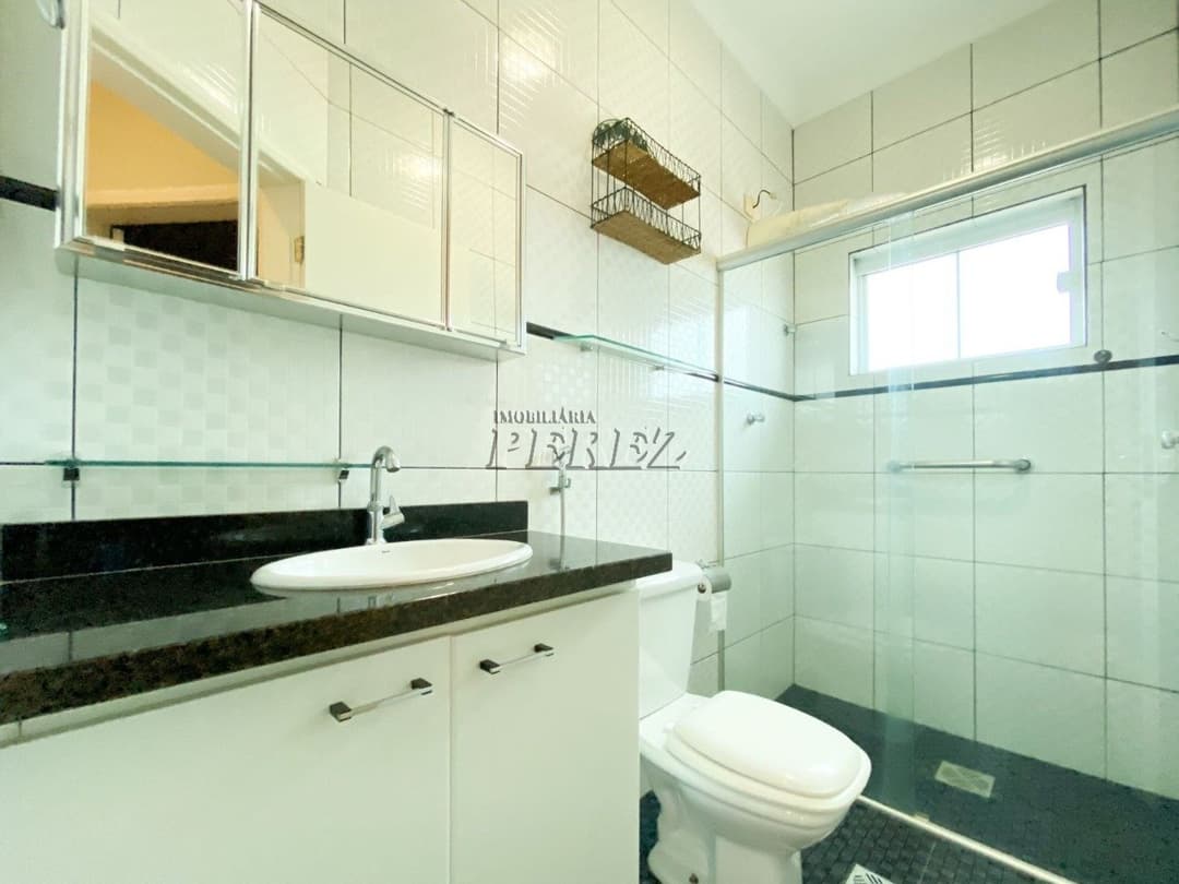 Sobrado para alugar com piscina na região leste em Londrina. - Foto 13