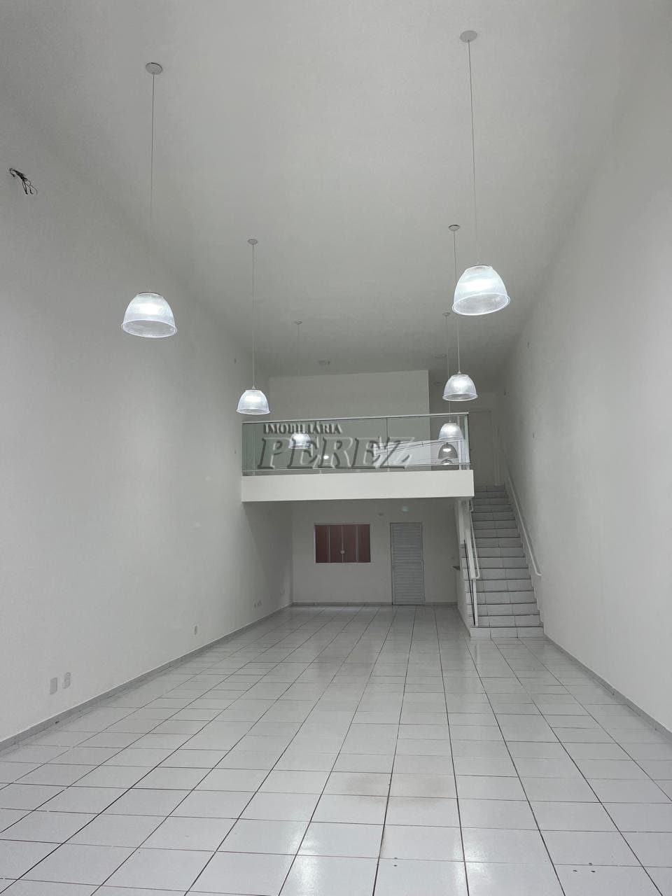 Sala comercial para alugar no centro em Londrina - Rua Humaitá - Foto 1