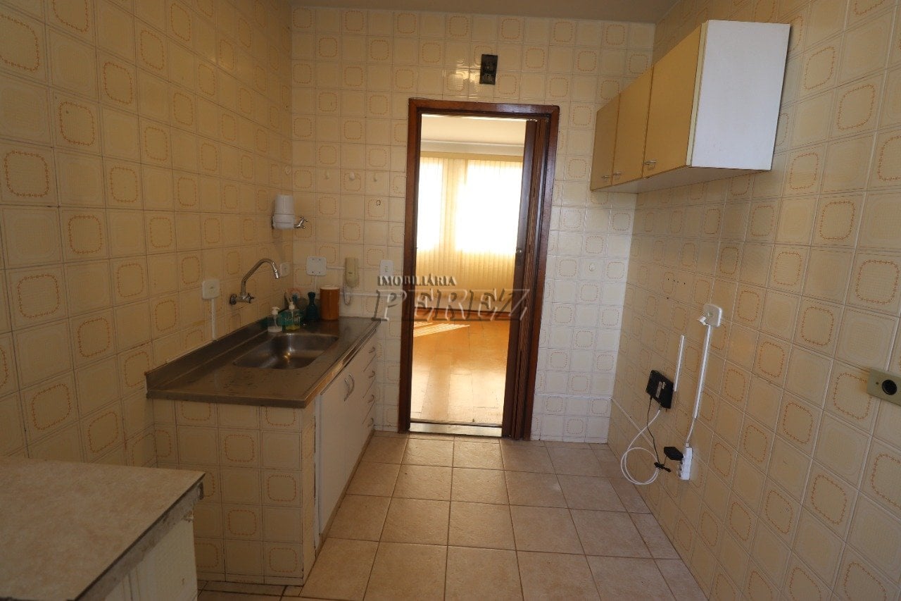 Apartamento à venda no Edifício Rio Negro, região central de Londrina