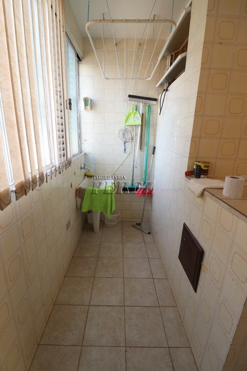 Apartamento à venda no Edifício Rio Negro, região central de Londrina