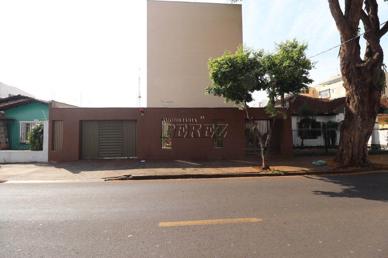 Apartamento à venda no Edifício Rio Negro, região central de Londrina