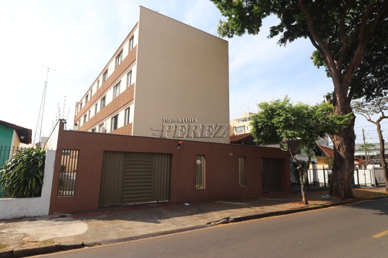 Apartamento à venda no Edifício Rio Negro, região central de Londrina
