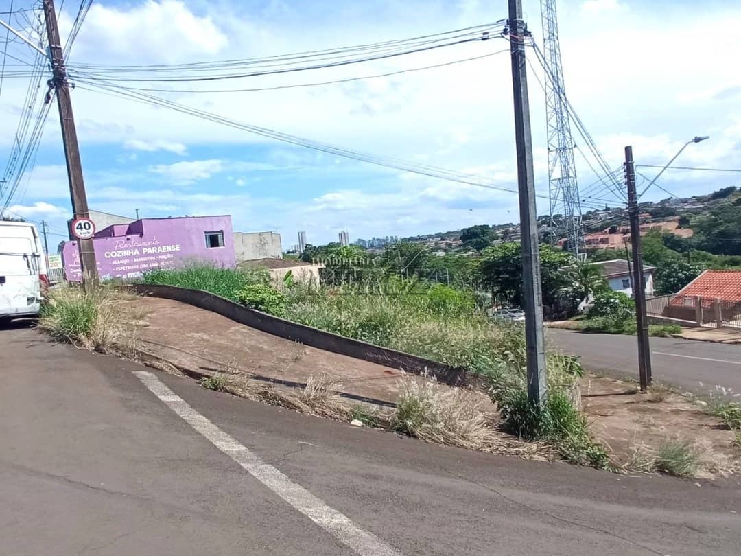 Terreno a venda na rua Sorocaba, jardim Coroados - Foto 1