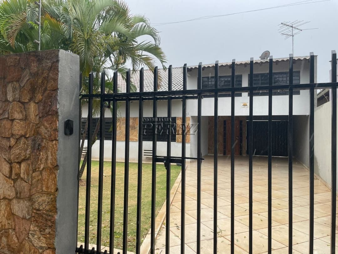 Casa a venda e locação no centro de Ibiporã, localizado na rua Sete de Setembro - Foto 0