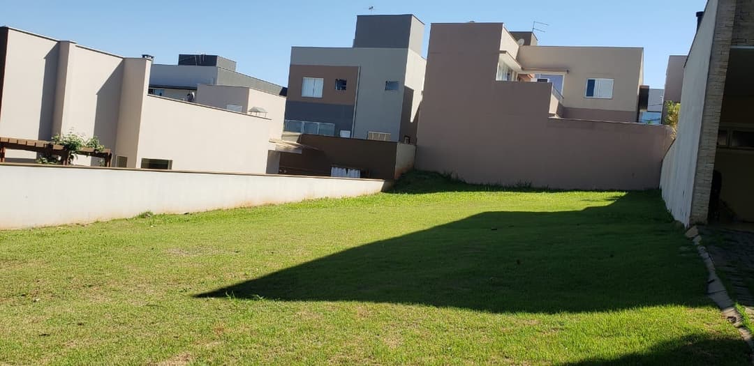 Terreno a venda na Avenida Gil de Abreu de Souza, Condomínio Royal Forest - Foto 0