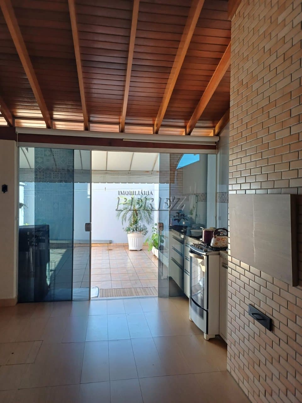 Casa a venda no Condomínio Recanto dos Pioneiros, na rua João Gaion, Jardim Pioneiros - Foto 2