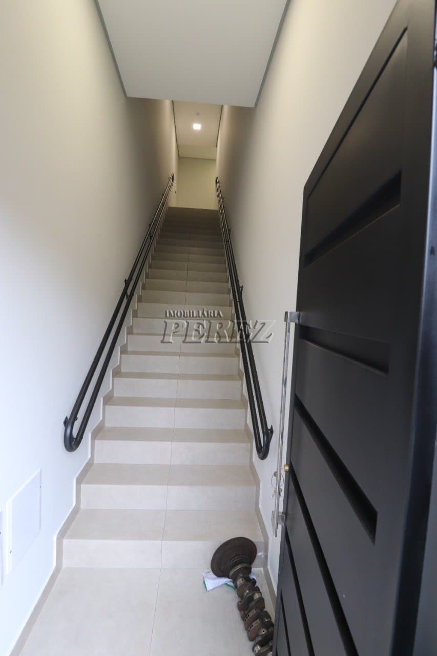 Sala comercial para alugar na Av Jorge Casoni, centro de Londrina. - Foto 4