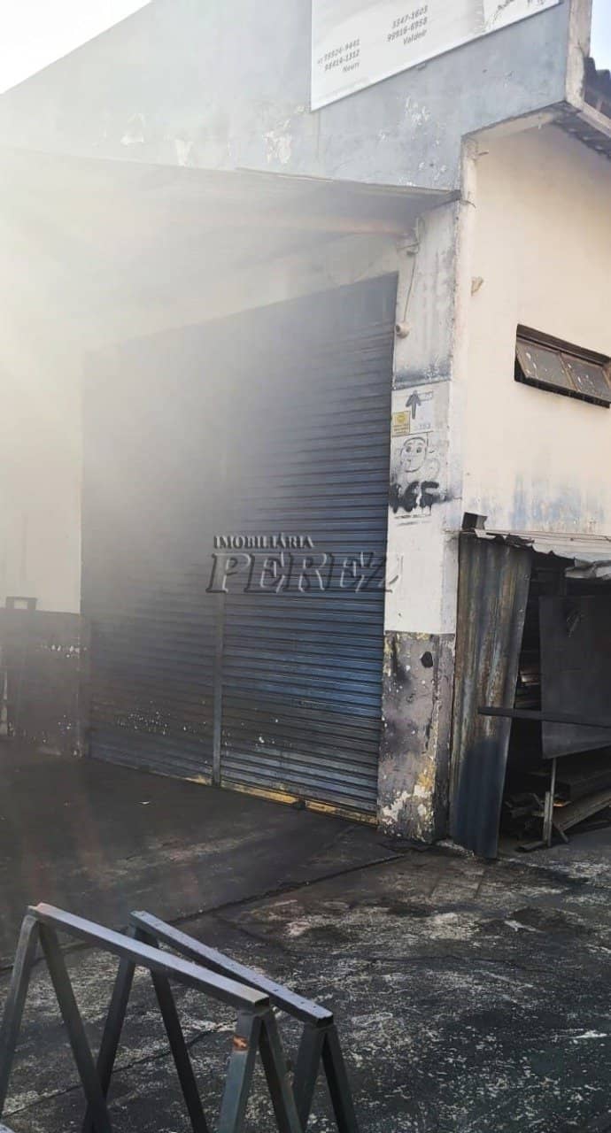 Imóvel comercial no COLISEU na AVENIDA LUCILIO DE HELD LONDRINA. - Foto 1