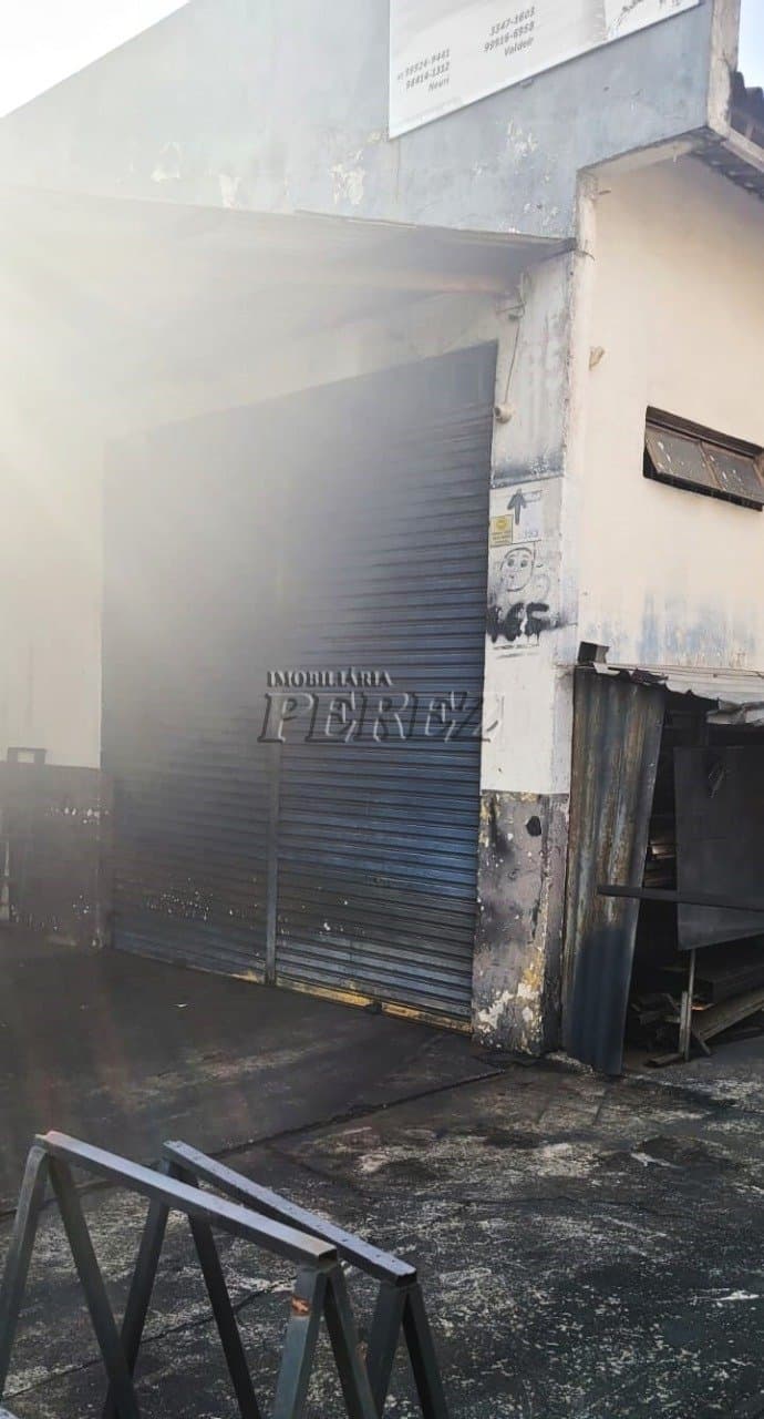 Imóvel comercial no COLISEU na AVENIDA LUCILIO DE HELD LONDRINA. - Foto 1