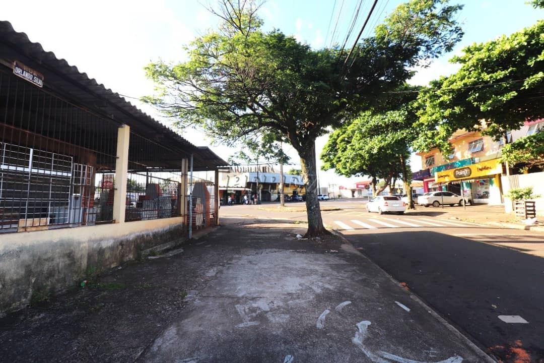 Imóvel comercial a venda na avenida das Maritacas, no Jardim Indusville zona leste de londrina - Foto 1