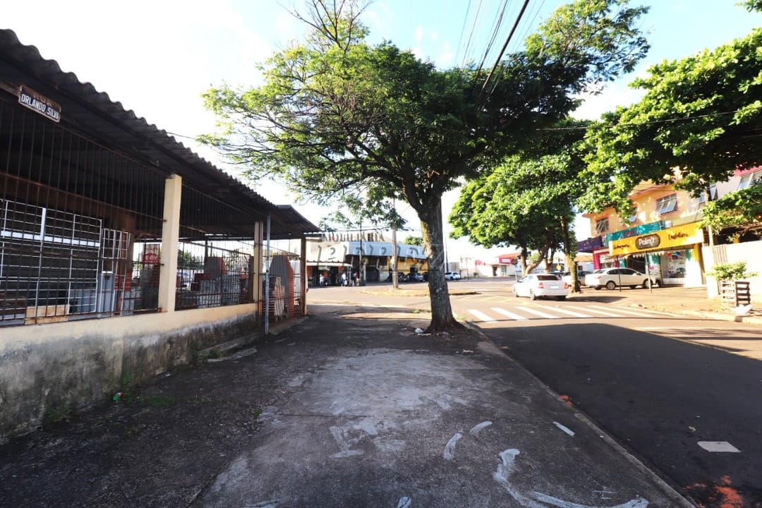 Imóvel comercial a venda na avenida das Maritacas, no Jardim Indusville zona leste de londrina - Foto 1