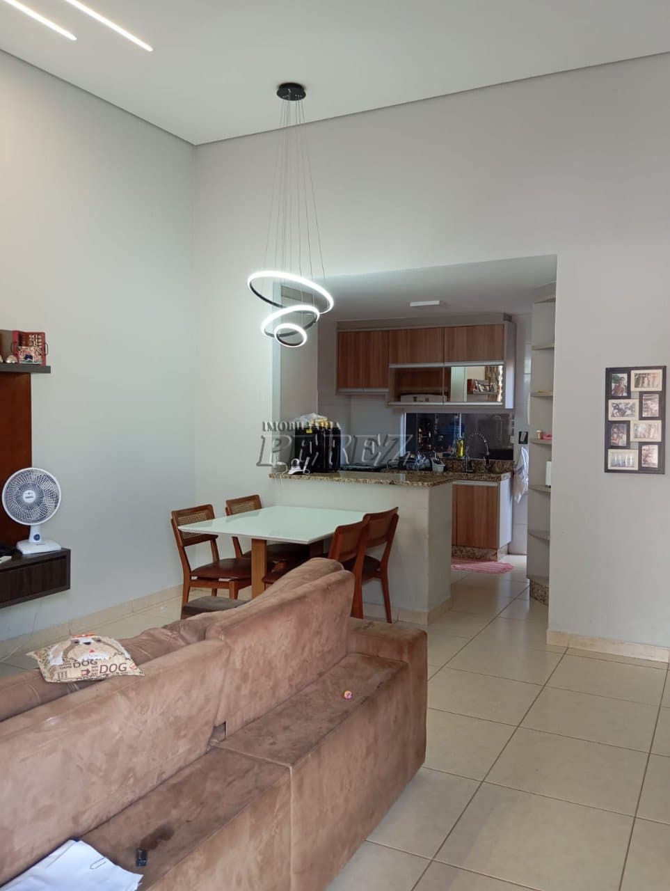 Casa à Venda no Jardim Monte Belo, região sul de Londrina. - Foto 2