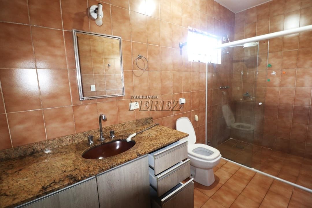 Casa comercial para alugar no centro em Londrina. - Foto 14