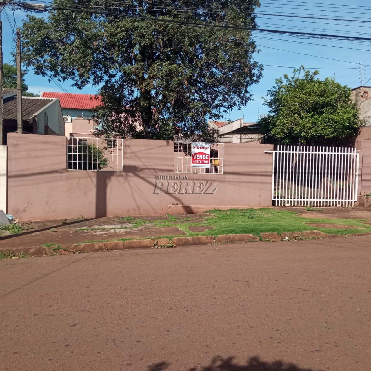 Casa à venda na região leste de Londrina, Aeroporto — foto principal