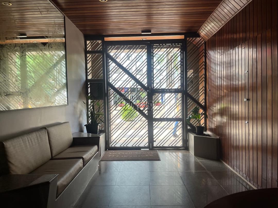 Apartamento à Venda no Edifício Santa Helena na avenida Paraná calçadão de Londrina - Foto 4