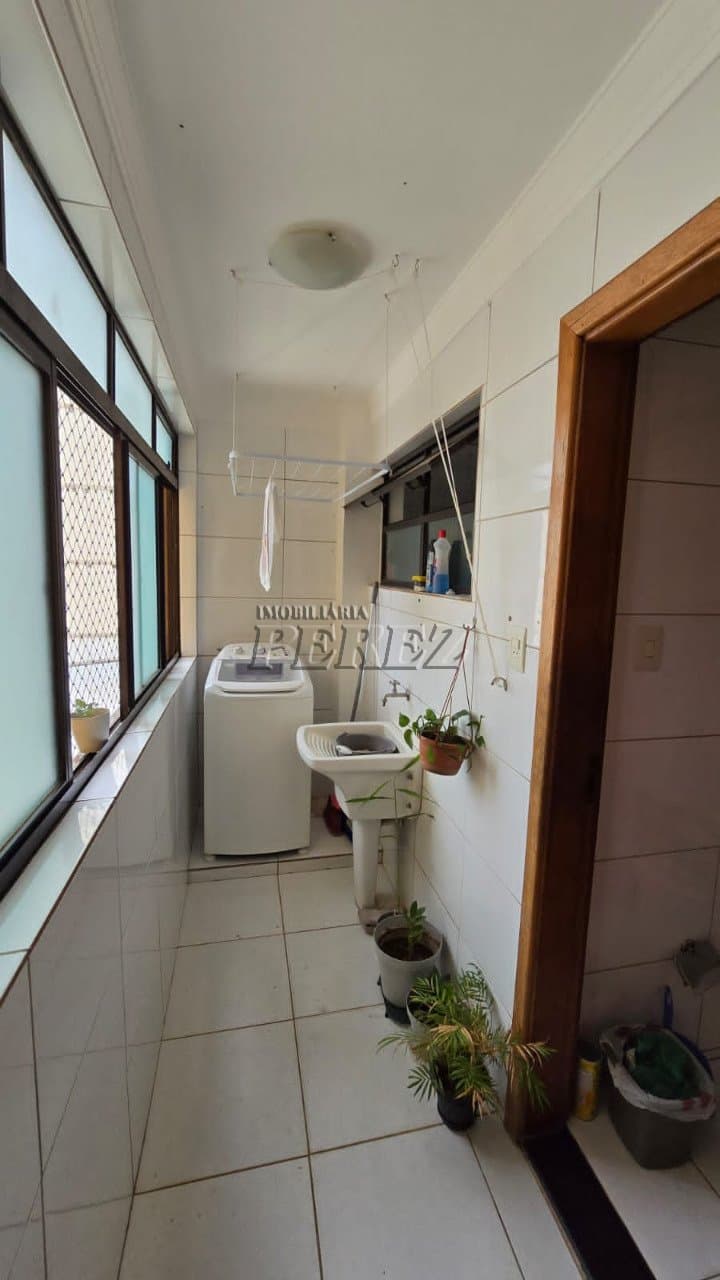 Apartamento à Venda no Edifício Santa Helena na avenida Paraná calçadão de Londrina - Foto 11