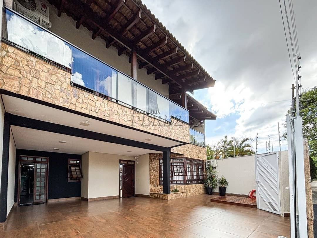 Sobrado à venda, de Luxo no Jardim Tarumã Rua Alaerte Francisco Zanoni - Foto 1