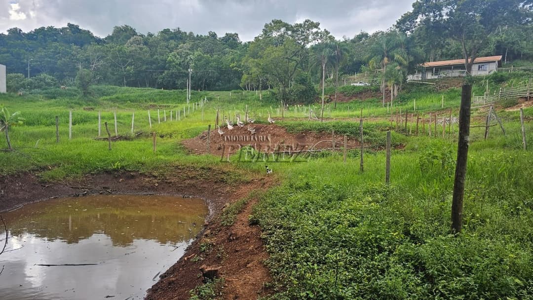 Casa à Venda na rua Pau Brasil no Condomínio Itaúna - Foto 3
