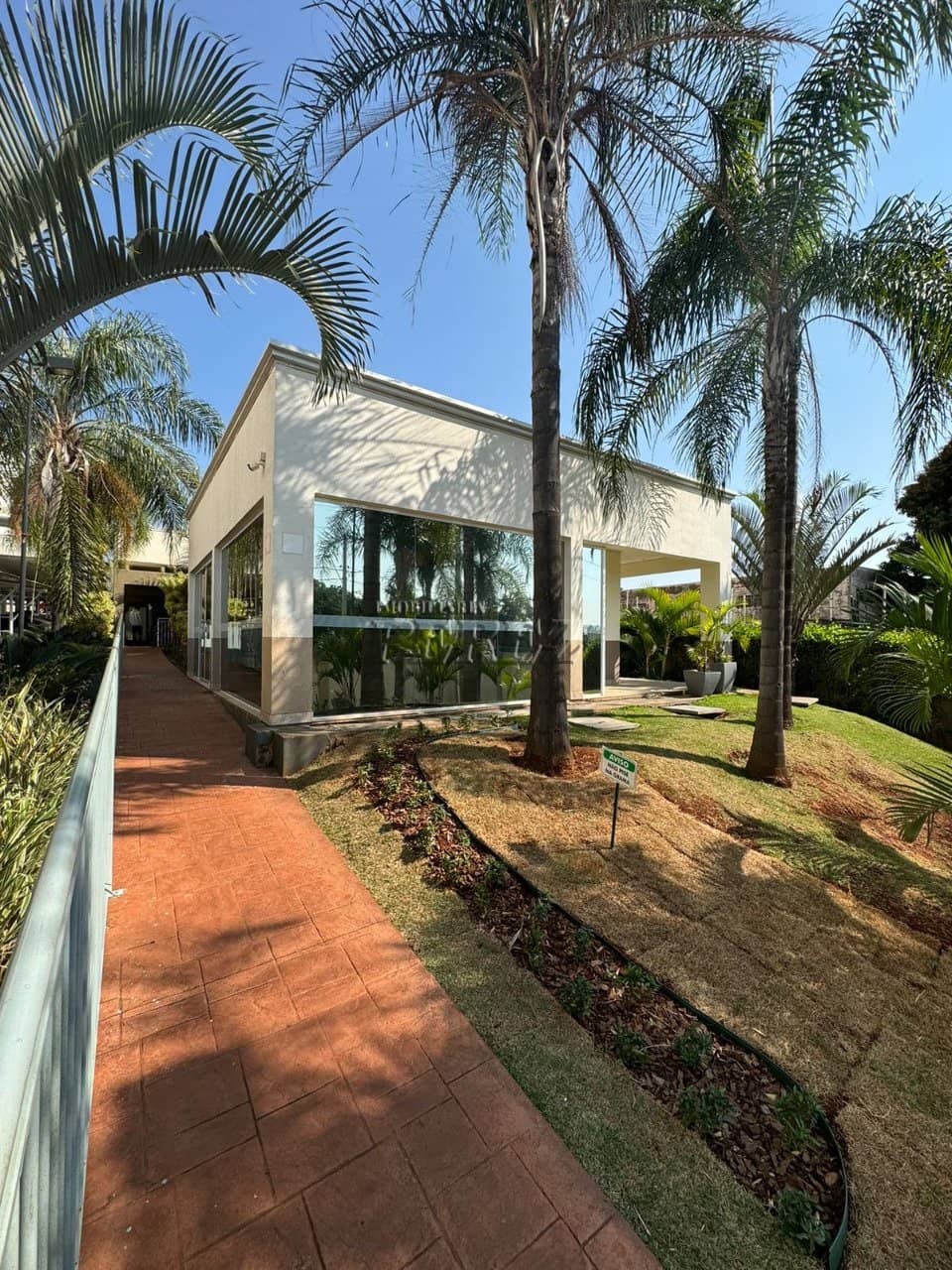 Apartamento para Venda na Rua Creusa Pereira Campos  no Spazio Louvre - Gleba Palhano - Foto 0