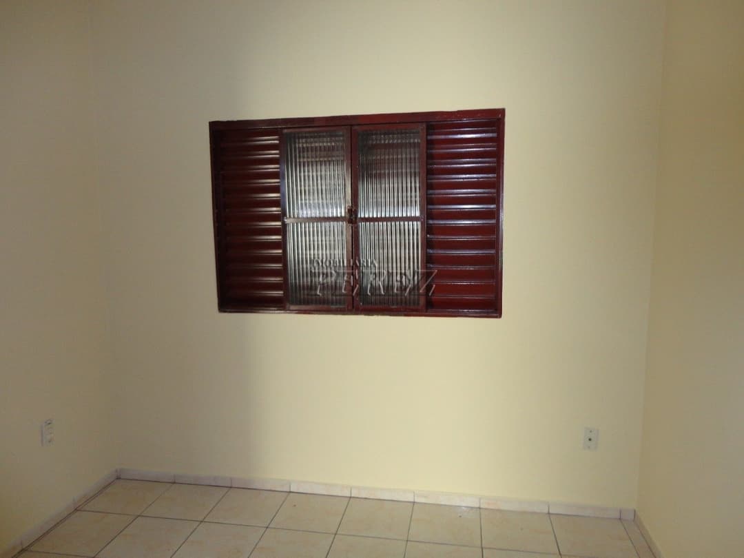 Casa à Venda - na Avenida Antônio Capello Jardim Santa Rita (Zona Oeste de Londrina) - Foto 2