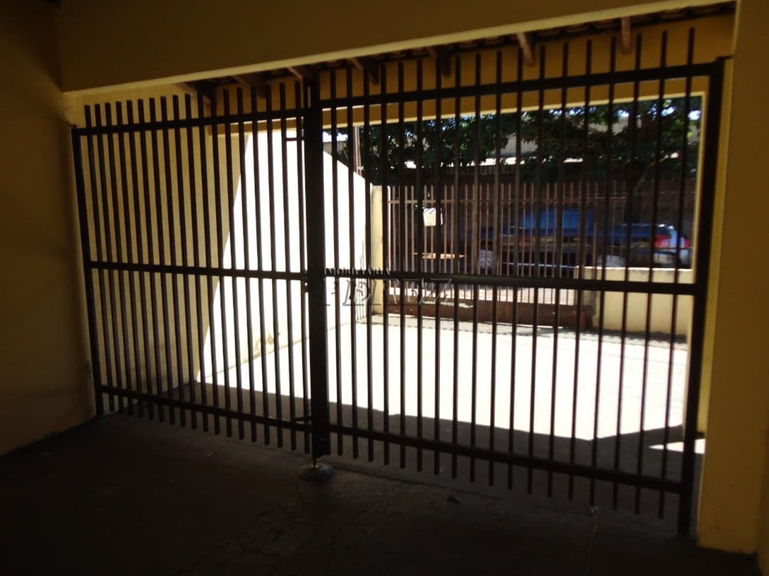 Casa à Venda - na Avenida Antônio Capello Jardim Santa Rita (Zona Oeste de Londrina) - Foto 16