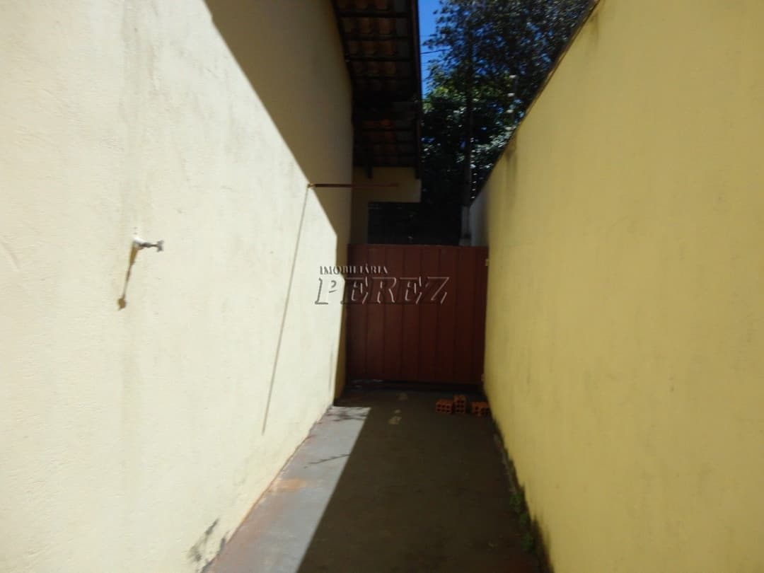 Casa à Venda - na Avenida Antônio Capello Jardim Santa Rita (Zona Oeste de Londrina) - Foto 23