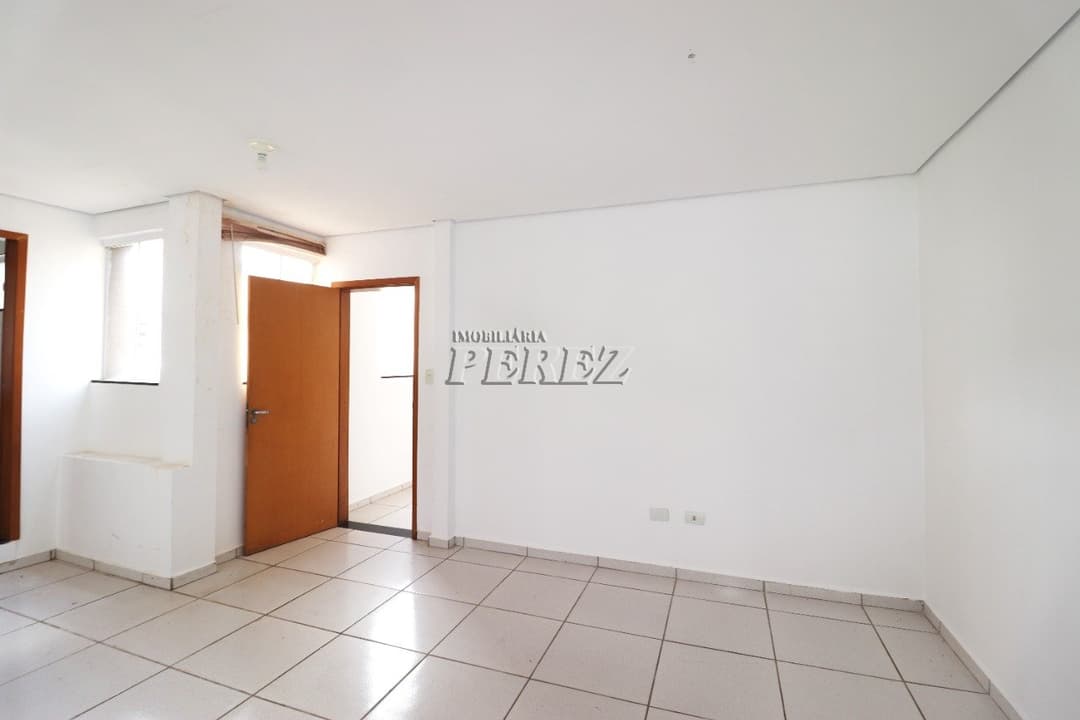 Sobreloja comercial para alugar no Calçadão, centro em Londrina. - Foto 9