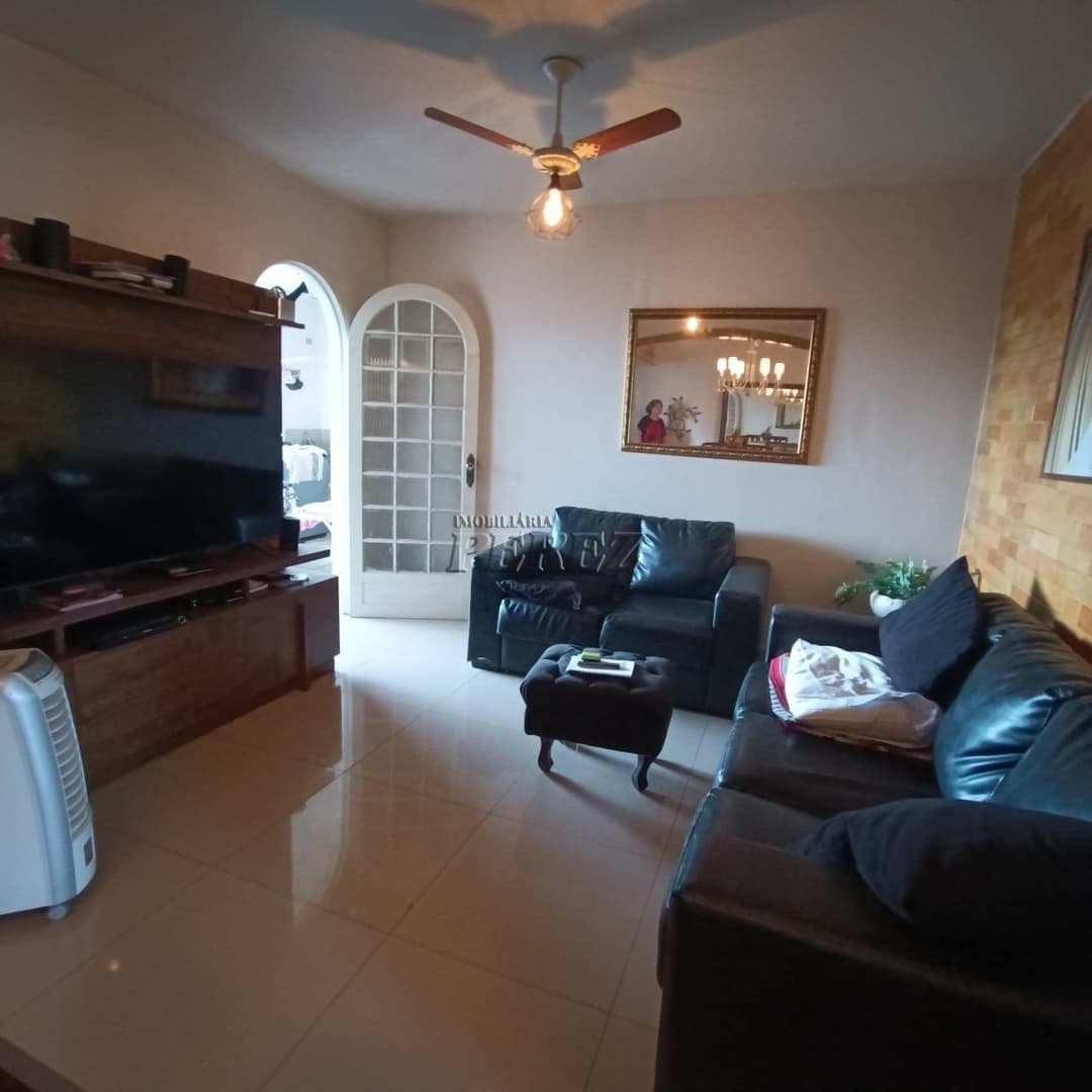 Casa à Venda na Vila Brasil - Rua Colômbia - Foto 1